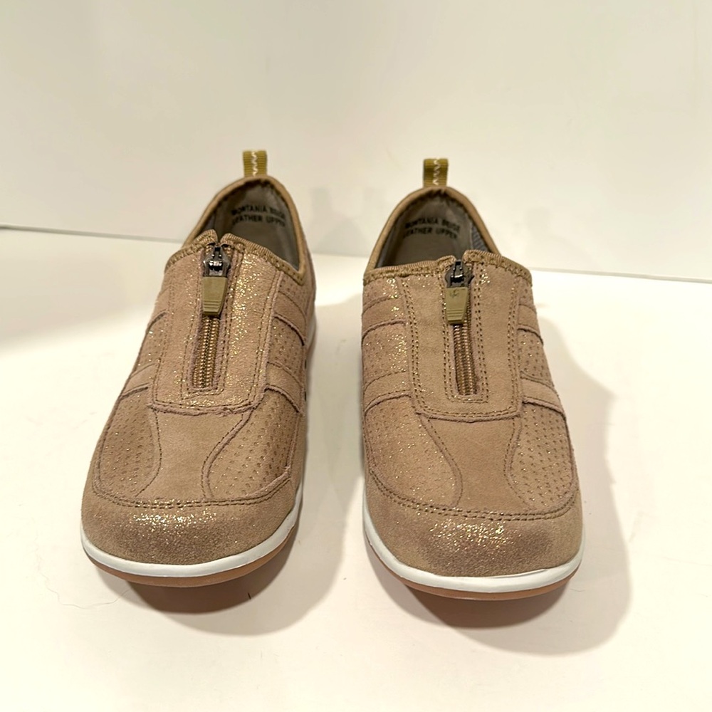 Spring Step Slip-Ons - Picture 3 of 5